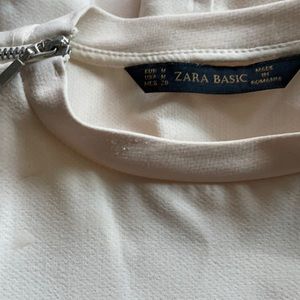 Worn once! ZARA sleeveless top size M cream color